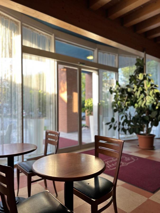 Hotel Due Torri Tempesta Noale Kültér fotó