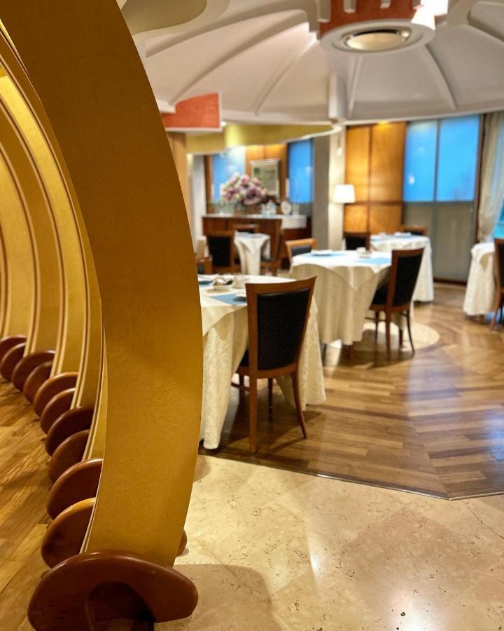 Hotel Due Torri Tempesta Noale Kültér fotó