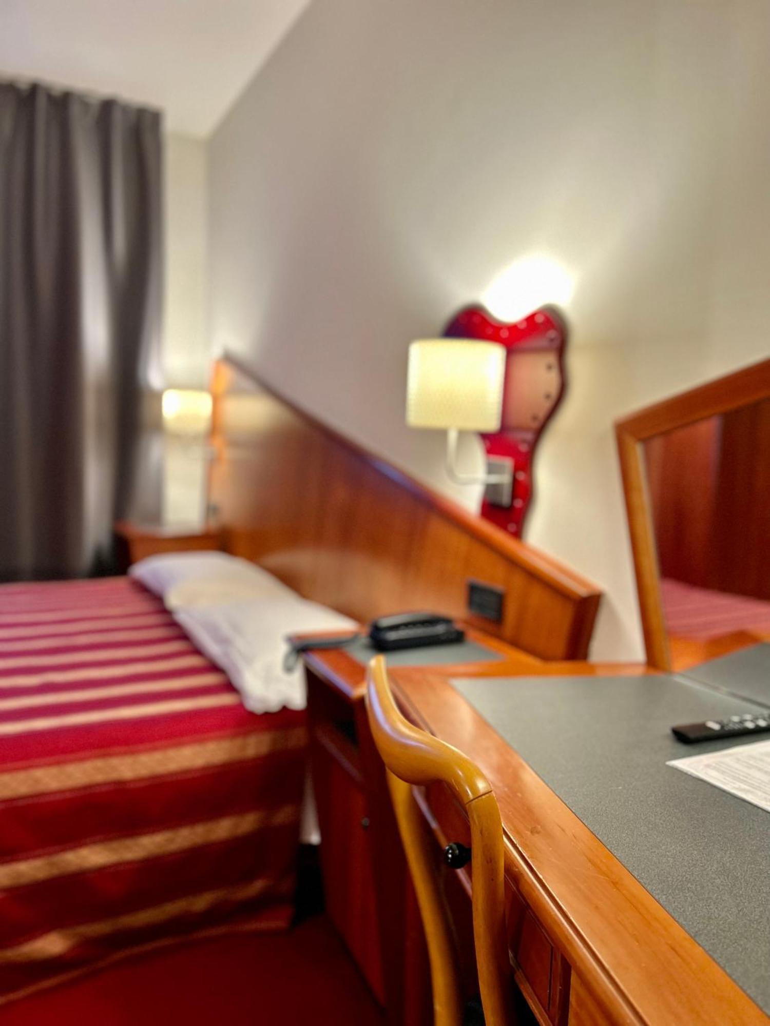 Hotel Due Torri Tempesta Noale Kültér fotó